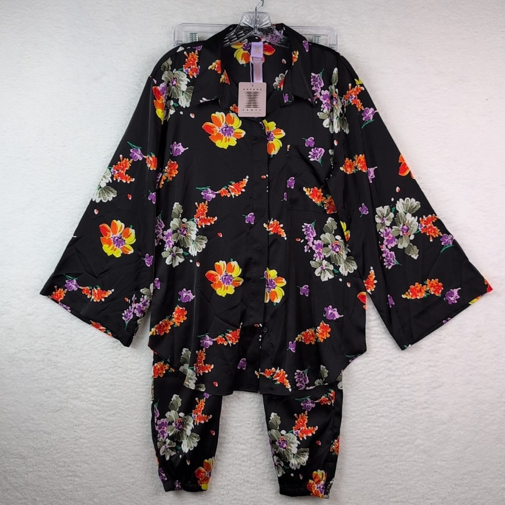 NWT Savage x Fenty Night Blooms Satin Pajama Set Women's XS Black Floral
